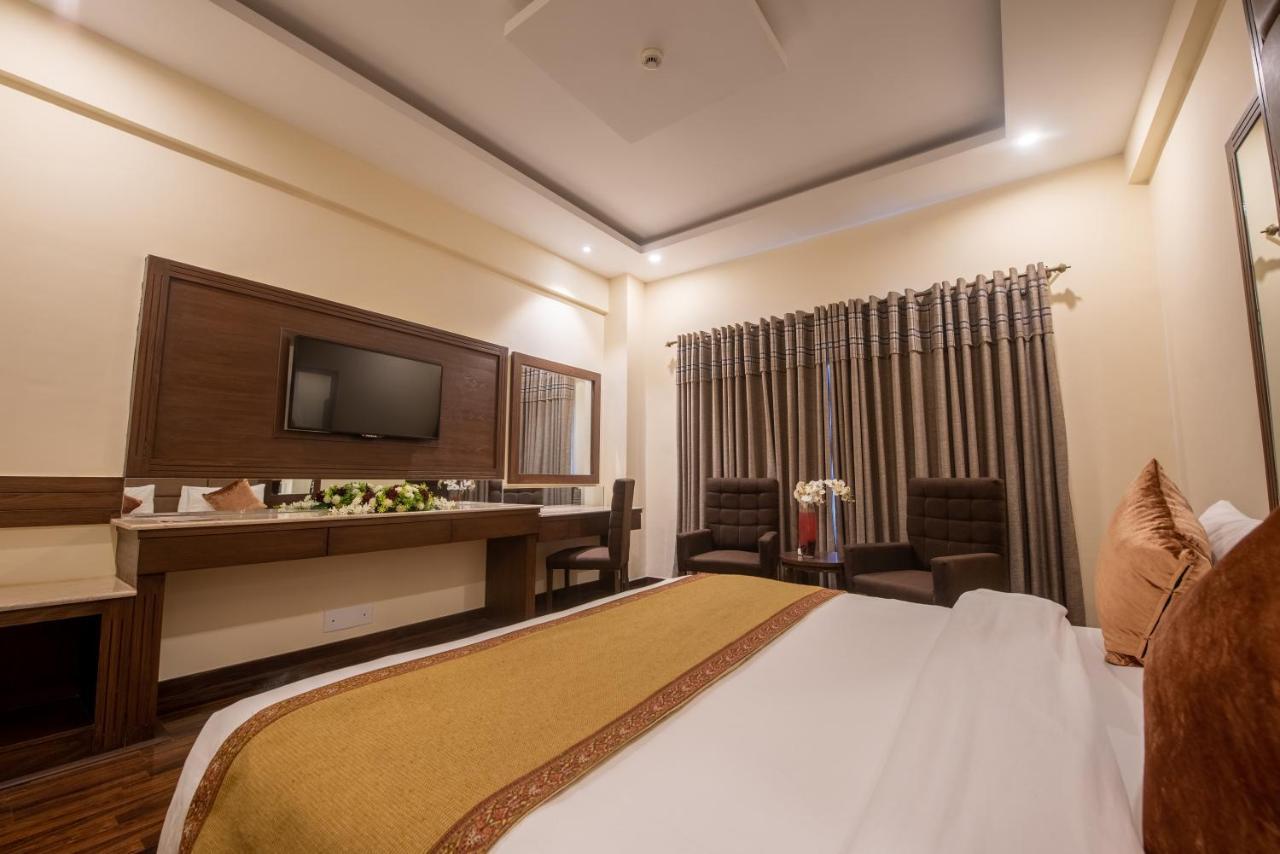 Legend Hotel Исламабад Экстерьер фото