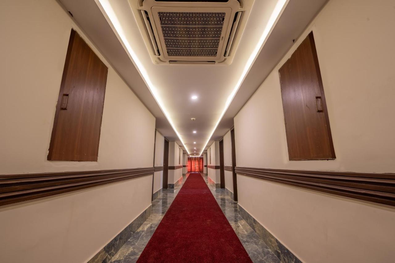 Legend Hotel Исламабад Экстерьер фото