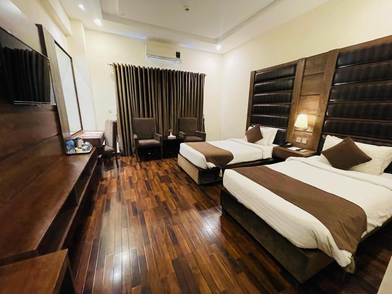 Legend Hotel Исламабад Экстерьер фото