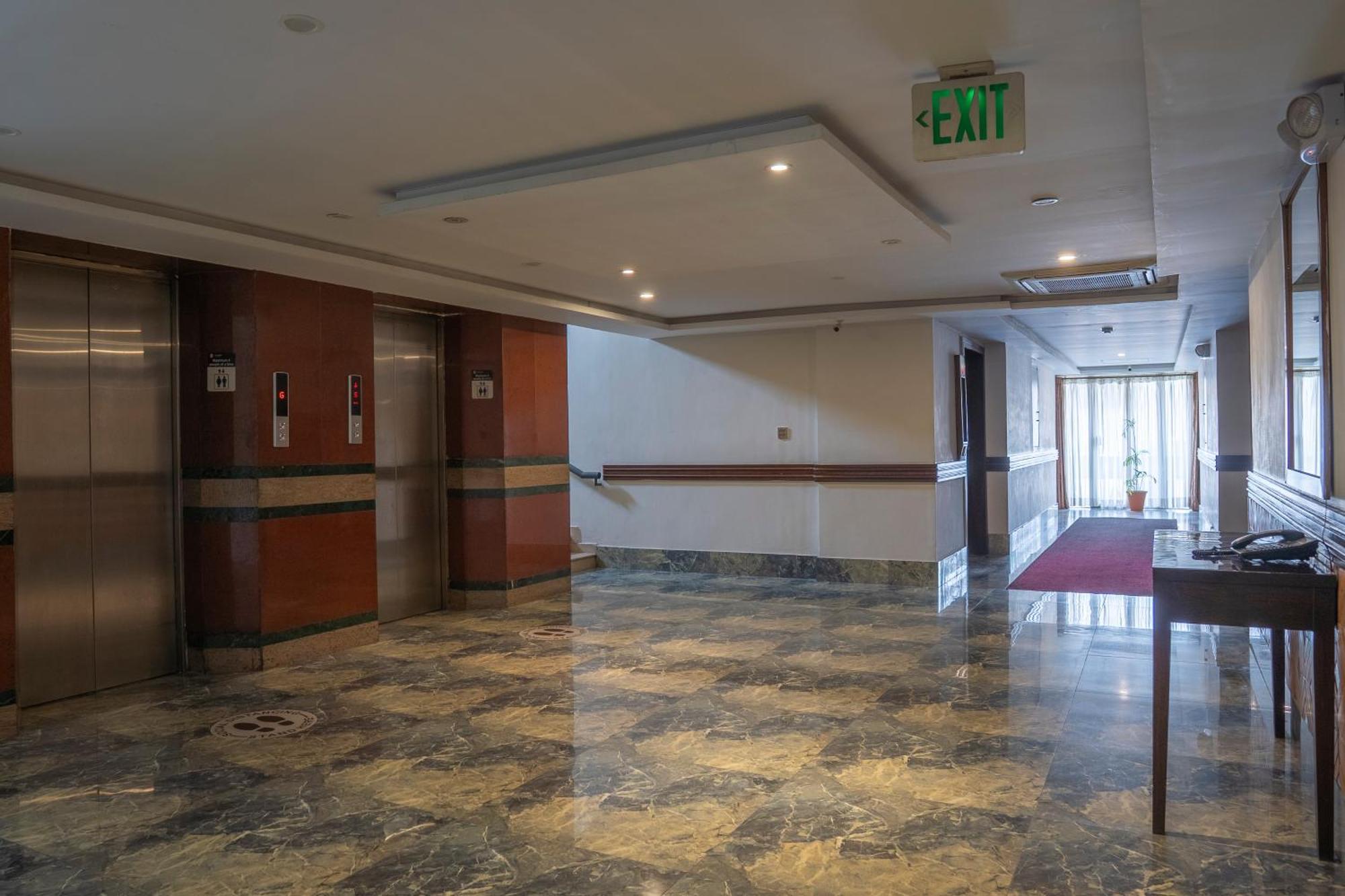 Legend Hotel Исламабад Экстерьер фото